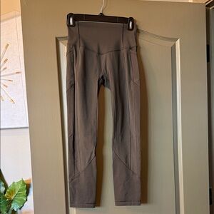 Lululemon High-Waisted forest green Leggings